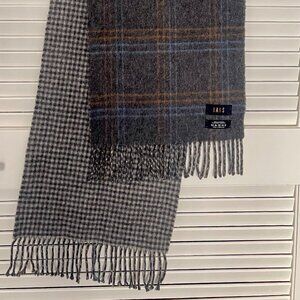 DAKS Cashmere Scarf: Reversible Gray Plaid & Houndstooth